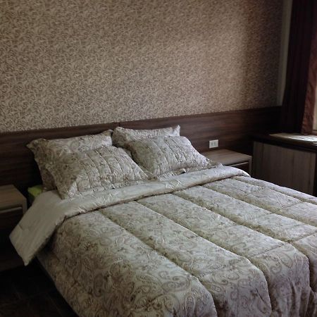 Hotel Zenf Papanduva Kültér fotó
