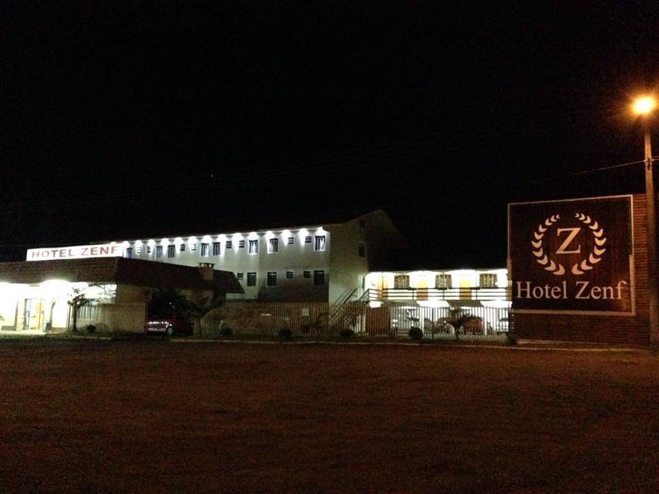 Hotel Zenf Papanduva Kültér fotó